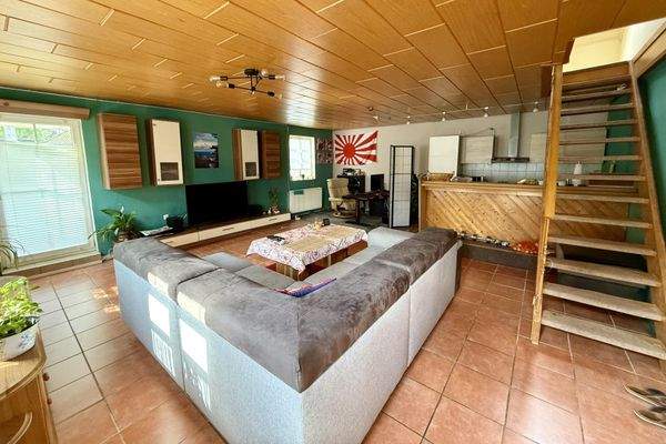 Flur 2: EFH Wohn/Esszimmer & Küche