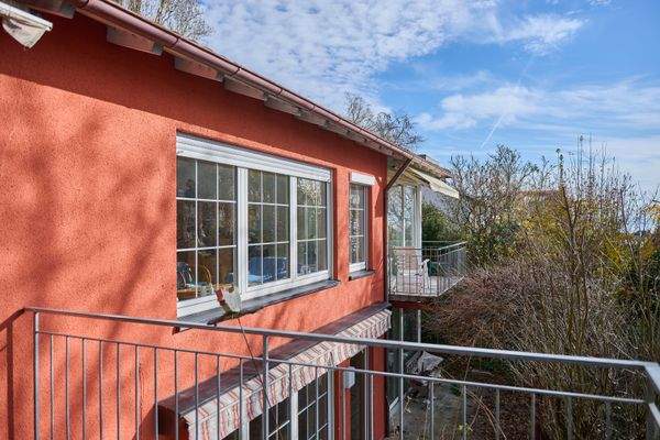 Ansicht Haus vom Balkon