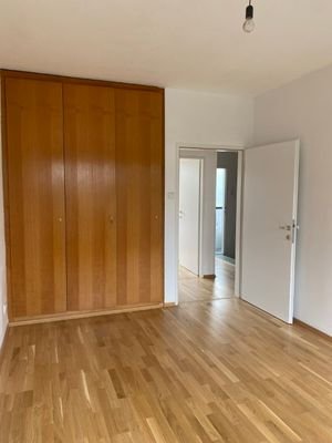 Schlafzimmer B 