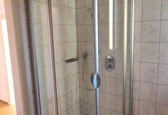 Bad mit Dusche