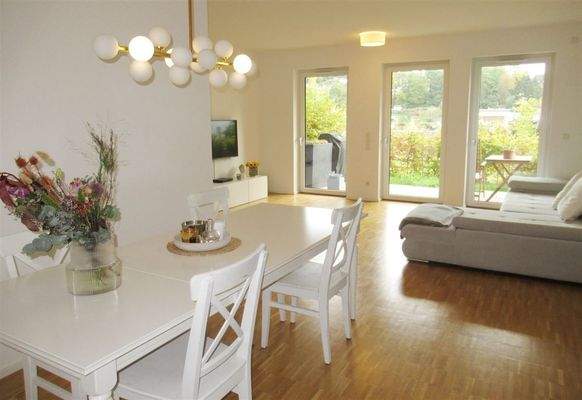 großzügiger Wohn-/ Essbereich