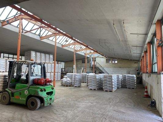 Halle oben 450qm (3).jpg