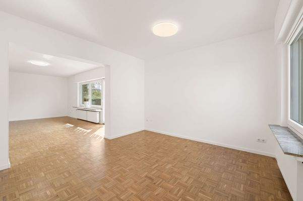 Wohn- und Essbereich EG