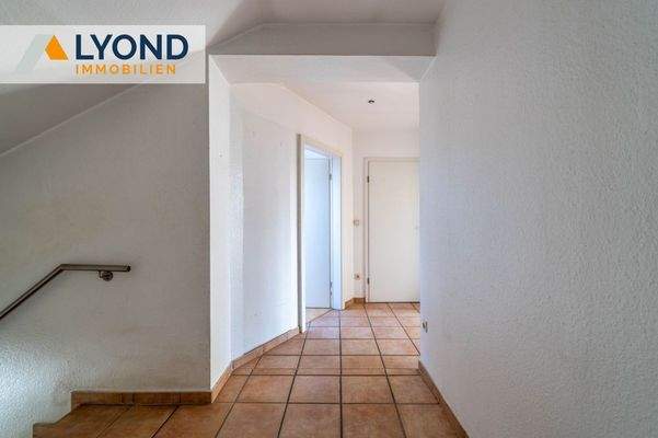 LYD 4954 - Neubau Flur OG