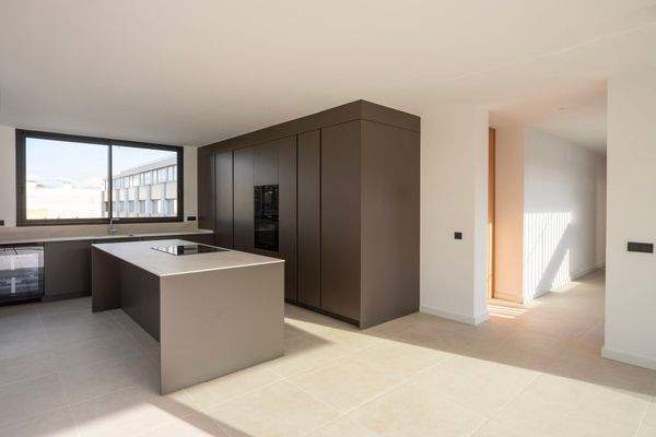 Heller Küchenbereich