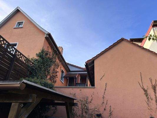 Rückansicht vom Garten aus