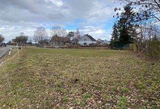 Baugrundstück ebenerdig
