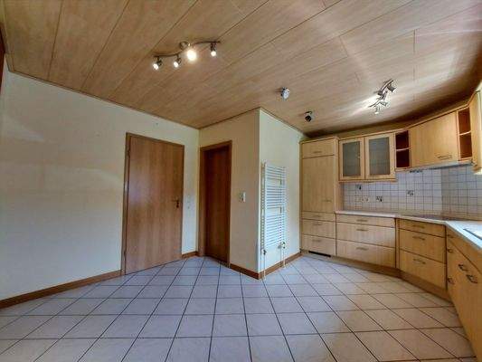 Küche mit EBK im EG - Ansicht II