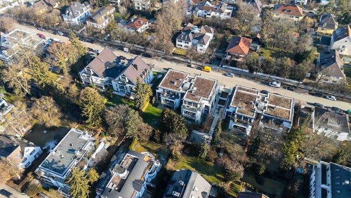 16 Drohne Gartenansicht.jpeg