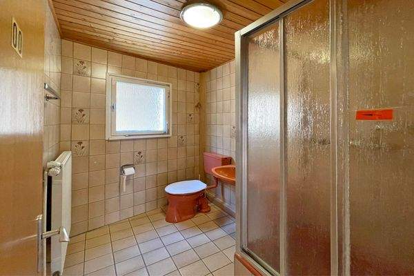 Weiteres Bad mit Fenster