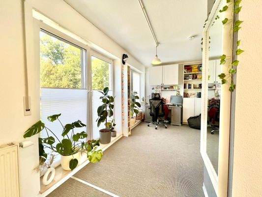 20_DG Zimmer groß.jpeg