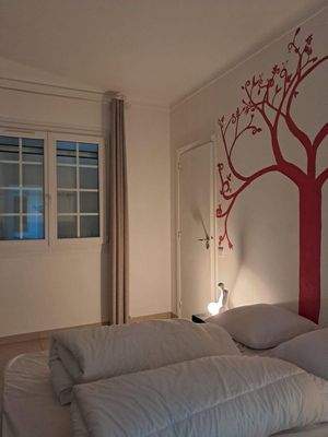 zimmer mit Badezimmer