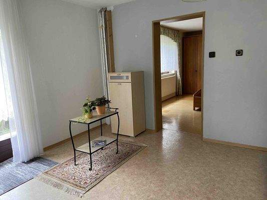 EG Ankleide mit Dusche (14,04 m²)