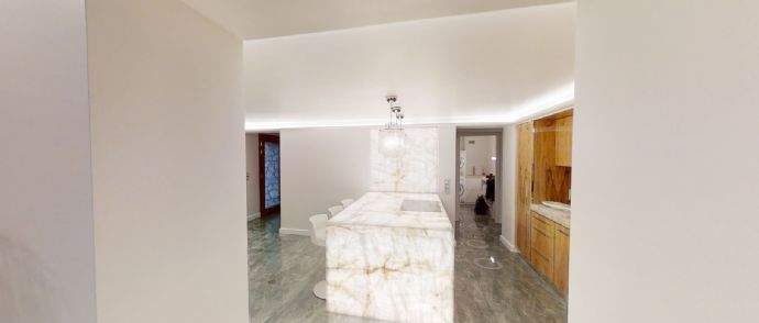 EG/ Wohnküche/ Quarzhalbinsel intern beleuchtet