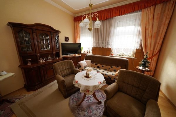 7 - Wohnzimmer EG.JPG