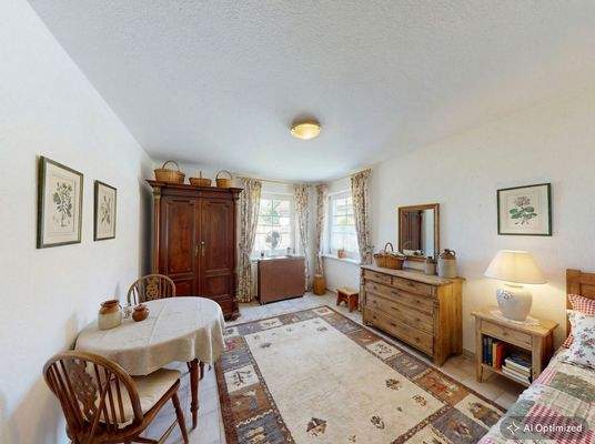 [KI-optimiertes Foto] Gäste- oder Arbeitszimmer im Erdgeschoss