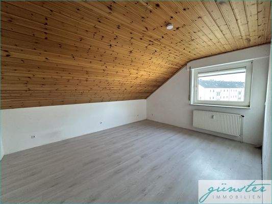 Schlafzimmer eins von drei