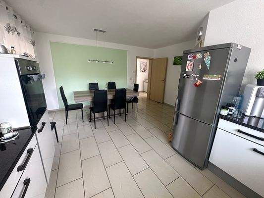 Ess-Küche mit EBK im EG.