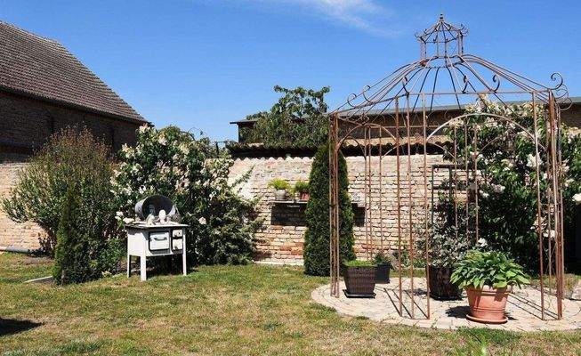 Liebevoll angelegter Garten