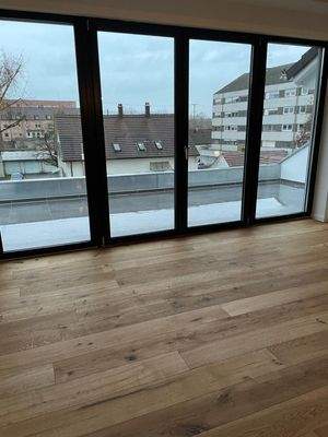 Wohnzimmer mit Stadtblick