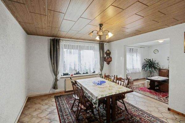 Offener Wohn- und Essbereich