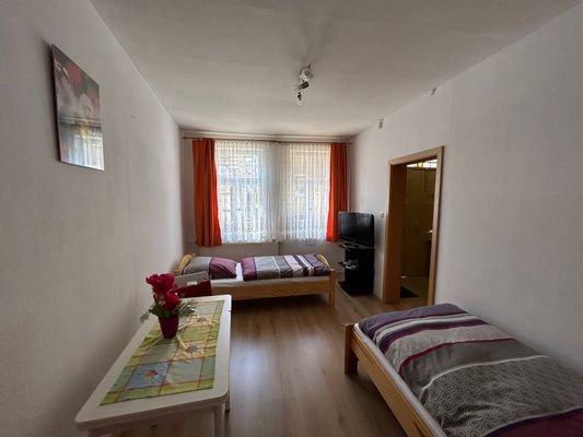 Burgstr. 16- Wohnbeispiel Ferienwhg. (2).jpg