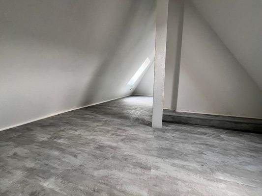 Zweiter großer Raum im DG2