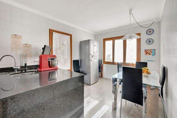 Kitchen in villa in Costa d_en Blanes 3