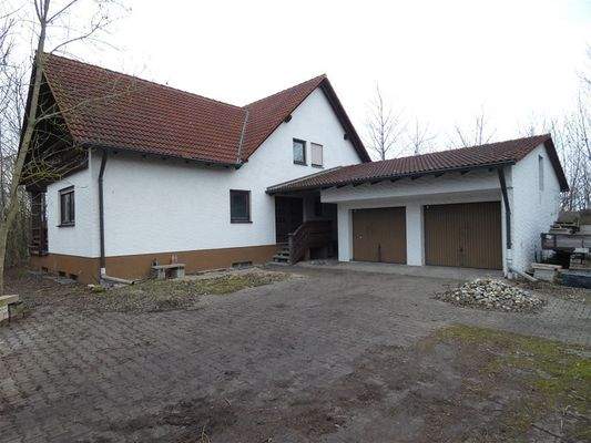 Rohbau mit Doppelgarage