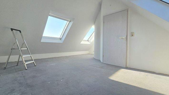 Arbeits-Kinder-Schlafzimmer im Dachgeschoss neben der Galerie