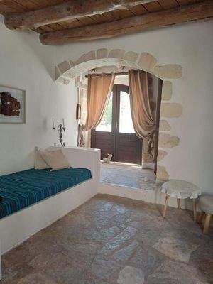 Kreta, Aspro: 3 Villen mit traditionellen Steinelementen und Bergblick zu verkaufen