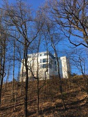 Rückansicht des Gebäudes