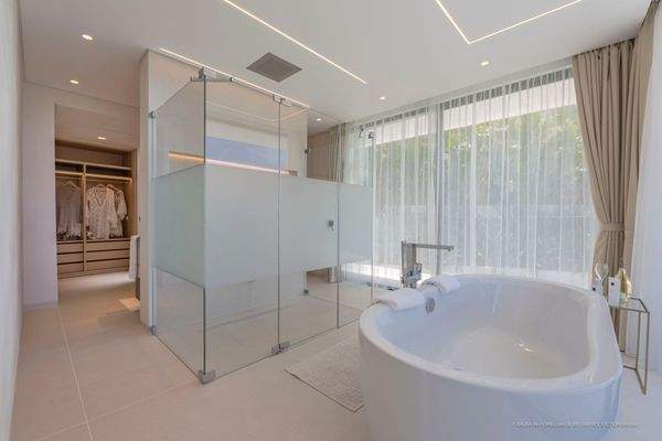 KPI1470- Luxury Villa for Sale-Noelle Politiek 