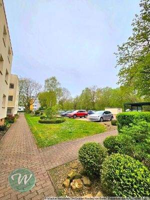 Außenanlage +Parkbereich