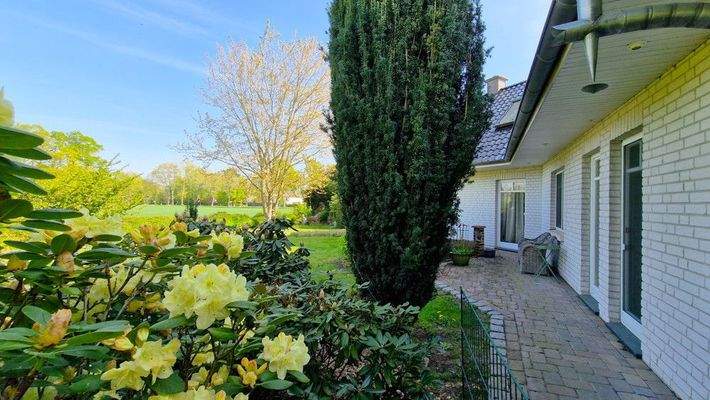 V1573 Terrasse Bürotrakt