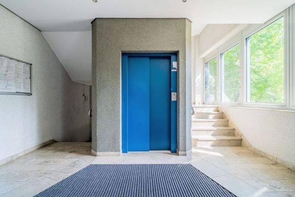 Lift in allen Etagen