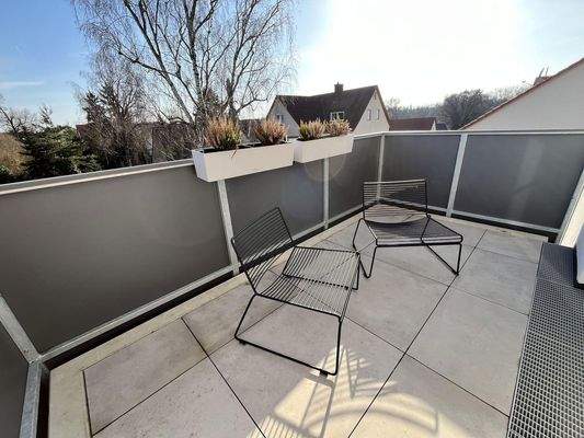 Balkon (Zugang Schlafzimmer)