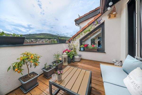 Loggia mit Blick ins Grüne