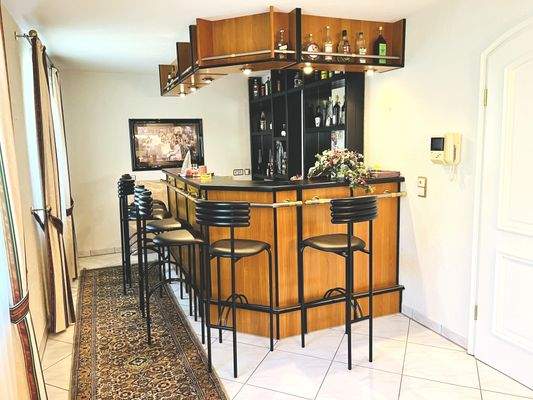 Hausbar mit beleuchteter Theke (UG)