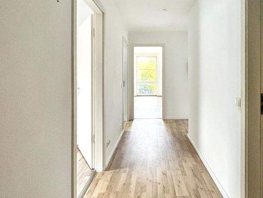 Flur und badezimmer_1