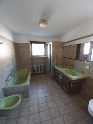 Badezimmer 2