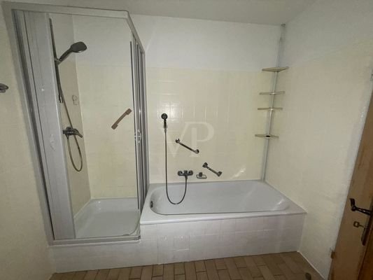 Badezimmer (2)