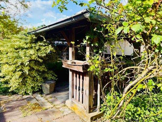 überdachter Terrassenplatz