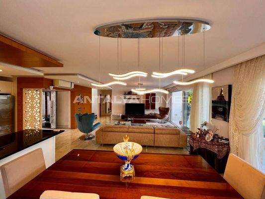 Stylish House with Sea and City Views in Alanya