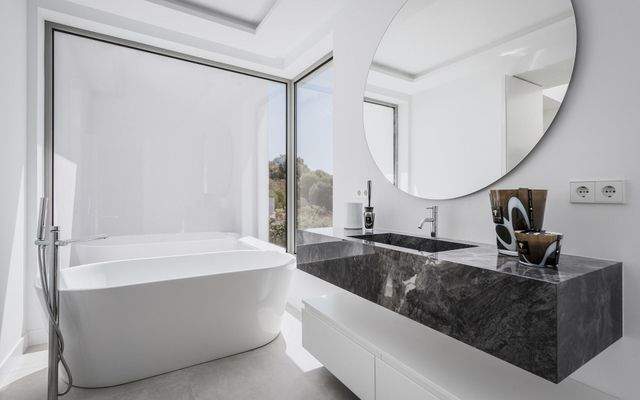 Photo: Villa in Estepona