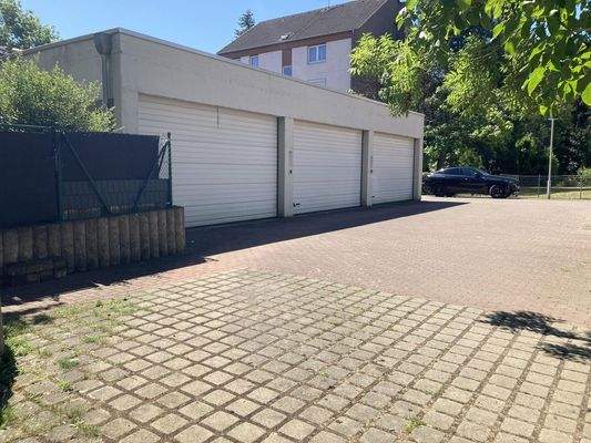 Garage 1