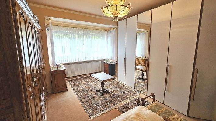 EG Schlafzimmer Südwestfenster