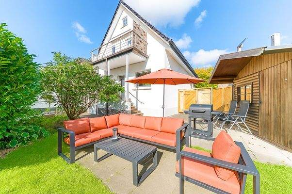 Terrasse virtuell möbliert