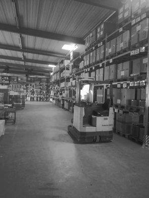 Fläche im Lager für Packstation