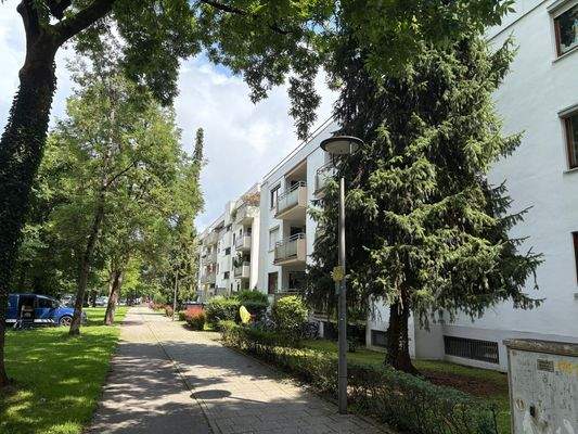 Wohnanlage mit Grünfläche
